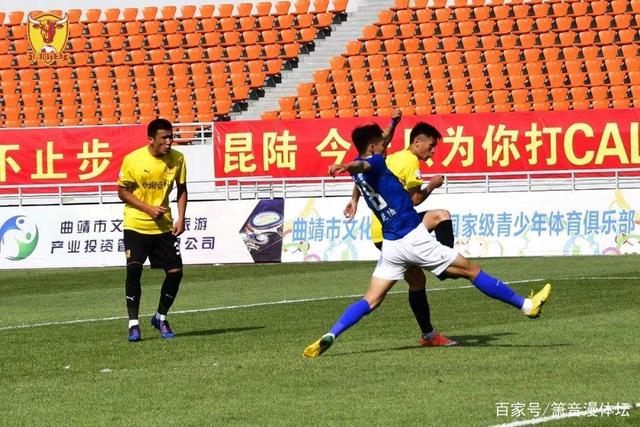 15小时不求帮助，两位老人的沉默感动无数人